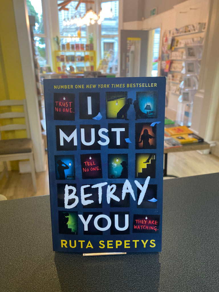 I Must Betray You, Ruth Septys ( paperback Aug 2022)