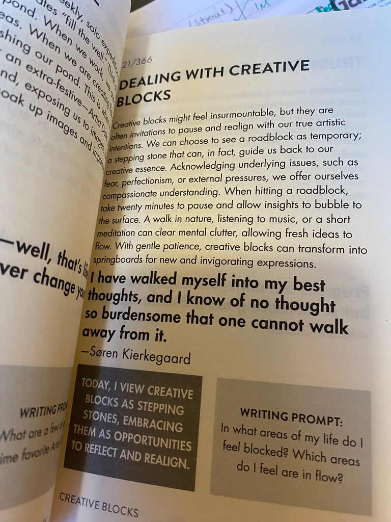 The Daily Artist's Way : Creative Living Every Day by Julia Cameron (paperback)