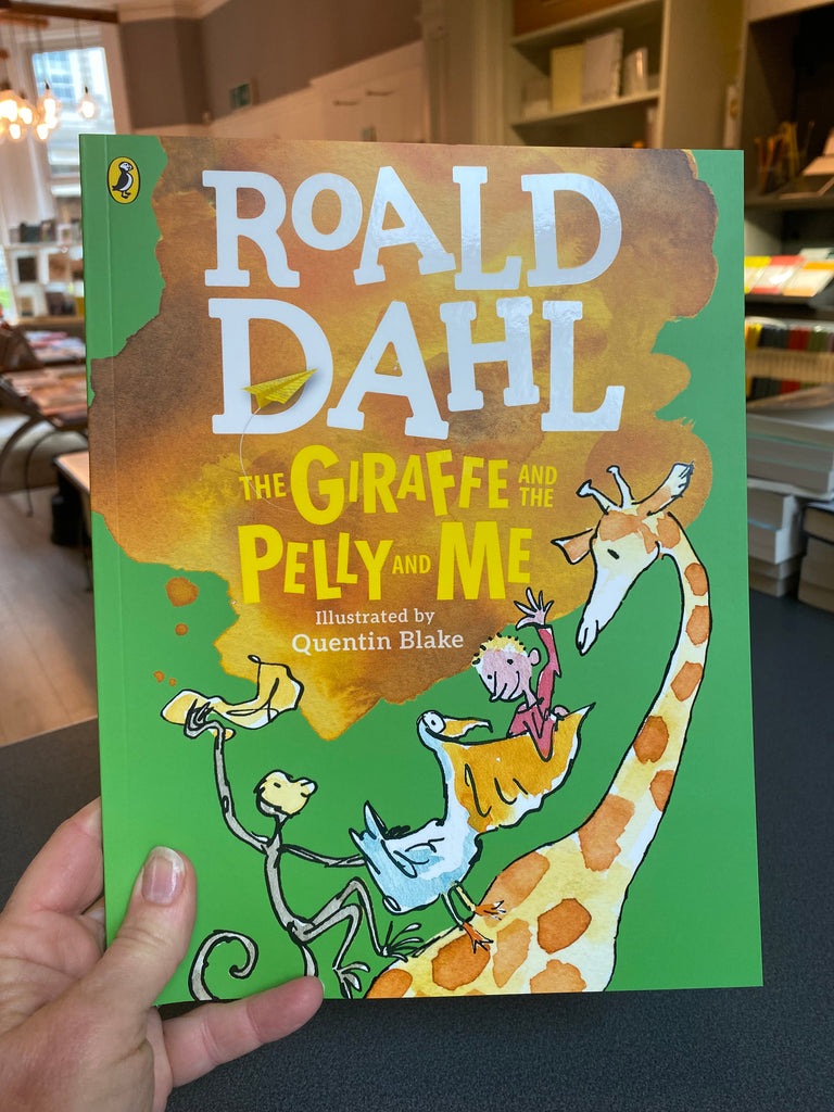 The Giraffe The Pelly and Me, Roald Dahl ( paperback)