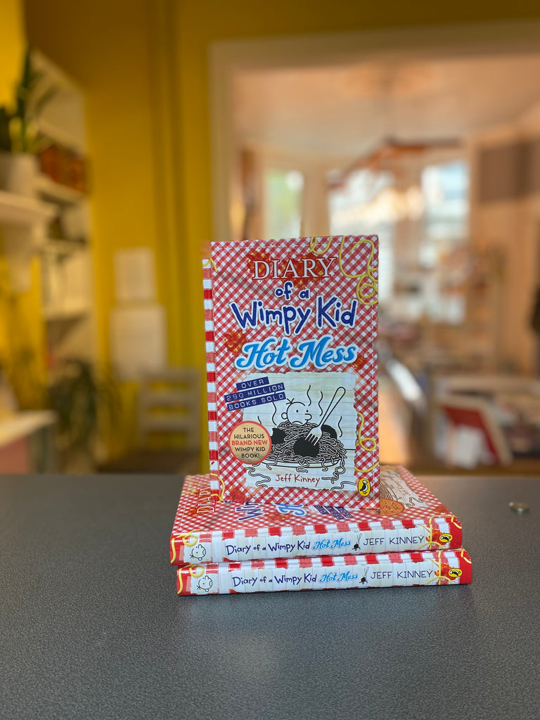 Diary of a Wimpy Kid Book 19 : Hot Mess ( hardback Oct 2024)